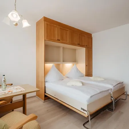 Schiller Apartament *